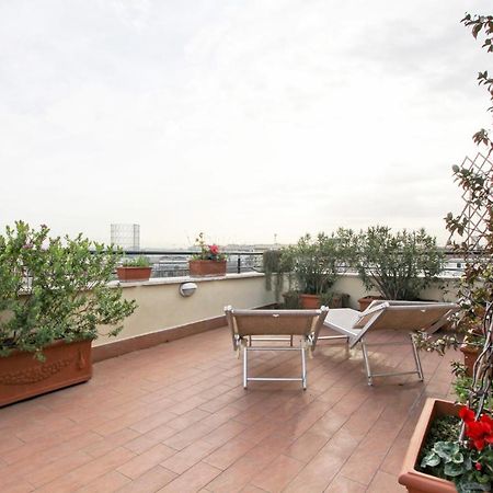 Апартаменты In The Clouds Over Trastevere, Penthouse Studio Рим Экстерьер фото